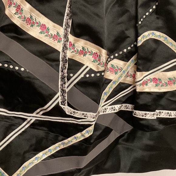 Beautiful Cynthia Rowley ribbon dress - Picture 3 of 10